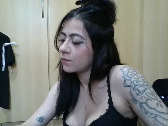 GabriellaManhas, en vivo ahora en BongaCams