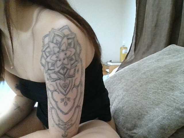 GabriellaManhas live cam on BongaCams