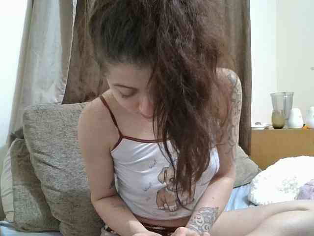 GabriellaManhas webcam