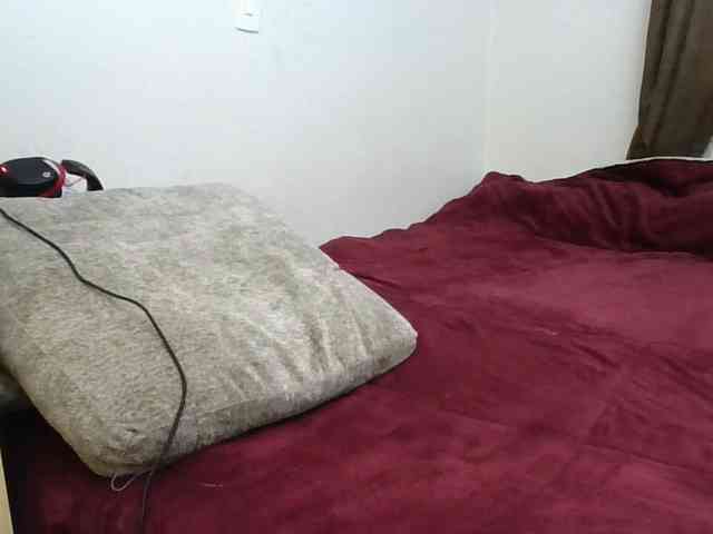 GabriellaManhas webcam