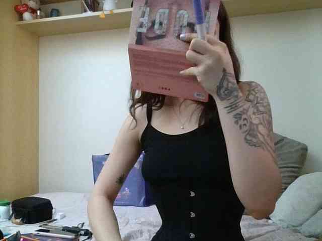 GabriellaManhas GabriellaManhas