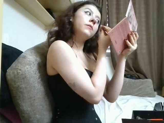 GabriellaManhas webcam