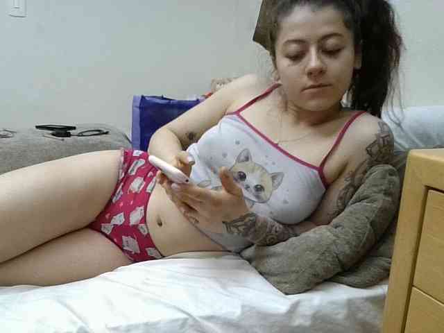 GabriellaManhas webcam