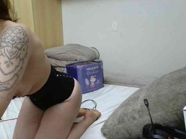 GabriellaManhas webcam