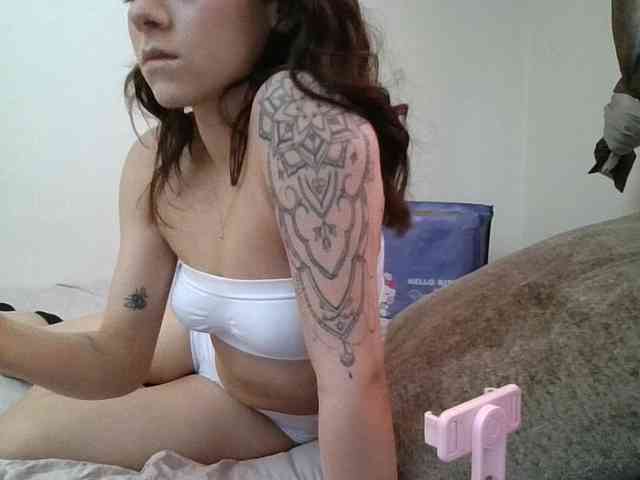 GabriellaManhas webcam