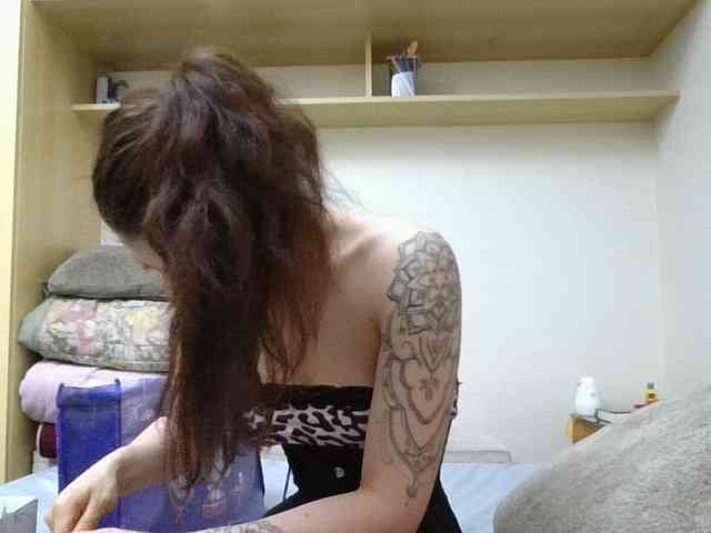 GabriellaManhas webcam