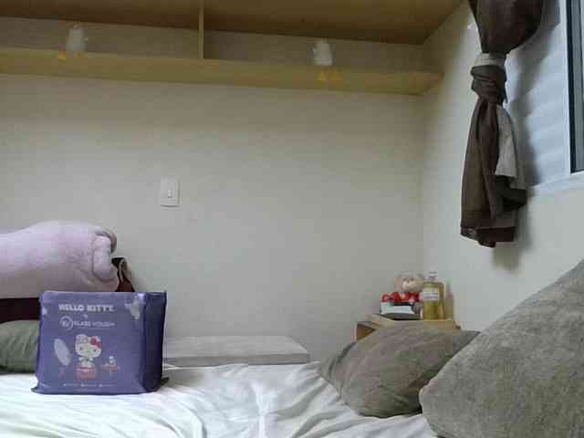 GabriellaManhas webcam