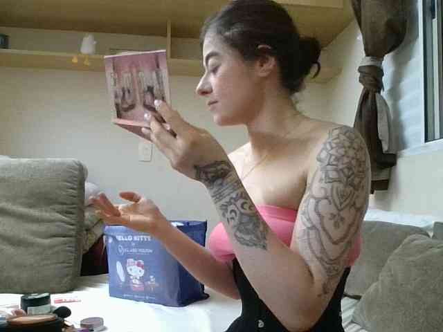 GabriellaManhas webcam