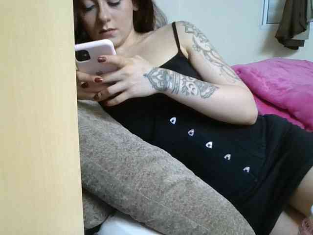 GabriellaManhas webcam