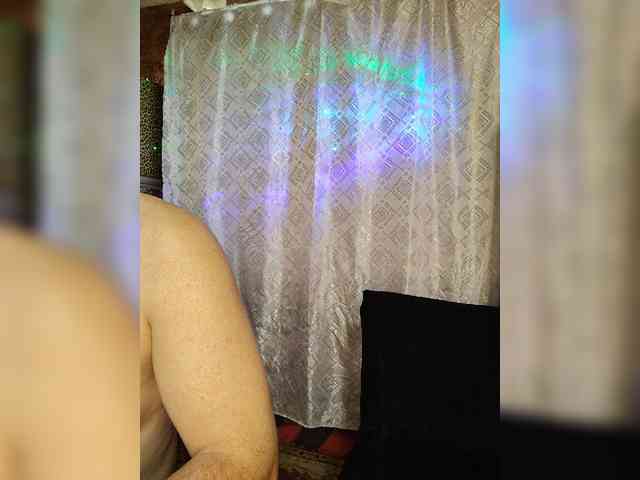 _-DiA-ViK-_ webcam
