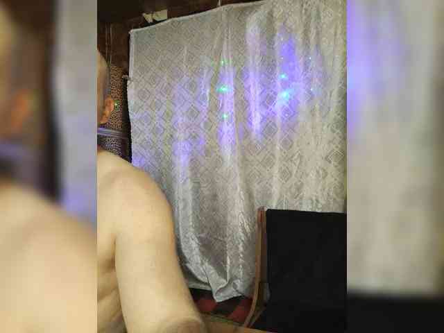 _-DiA-ViK-_ webcam