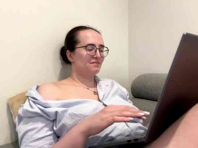 SofiaPleasure webcam