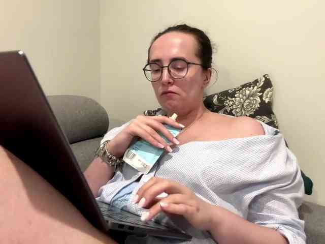SofiaPleasure webcam