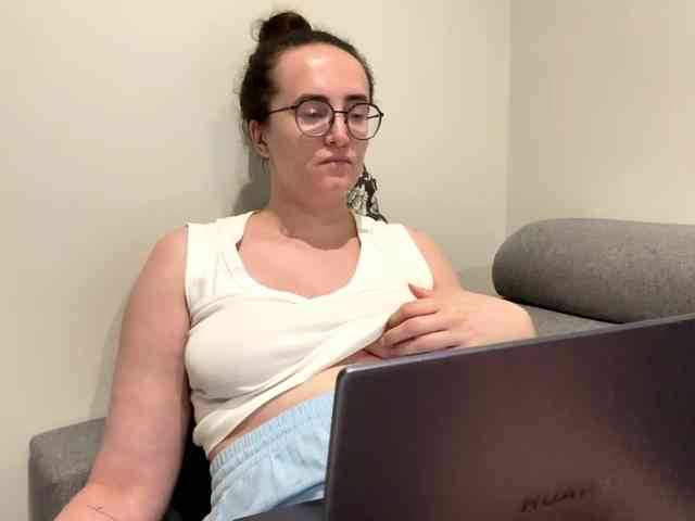 SofiaPleasure webcam