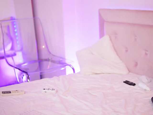 NaomiAmora live cam on BongaCams