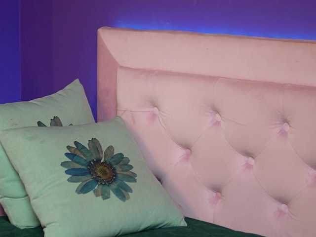 NaomiAmora live cam on BongaCams