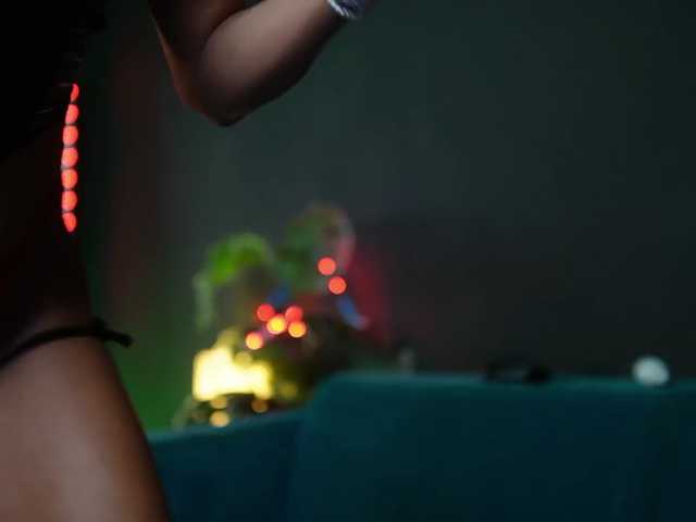 NaomiAmora live cam on BongaCams