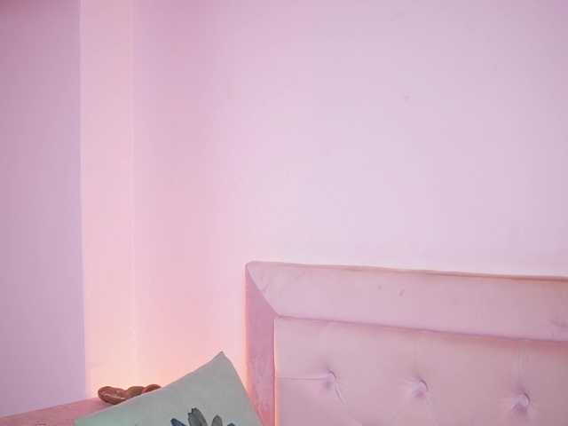 NaomiAmora live webcam show