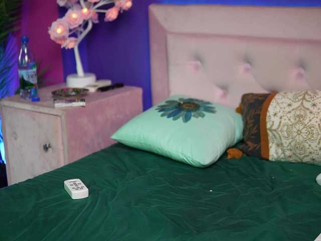 NaomiAmora's BongaCams show and profile