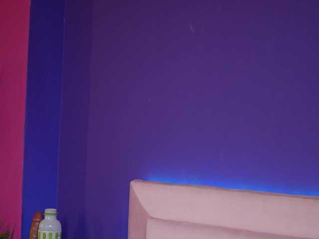 NaomiAmora live cam on BongaCams