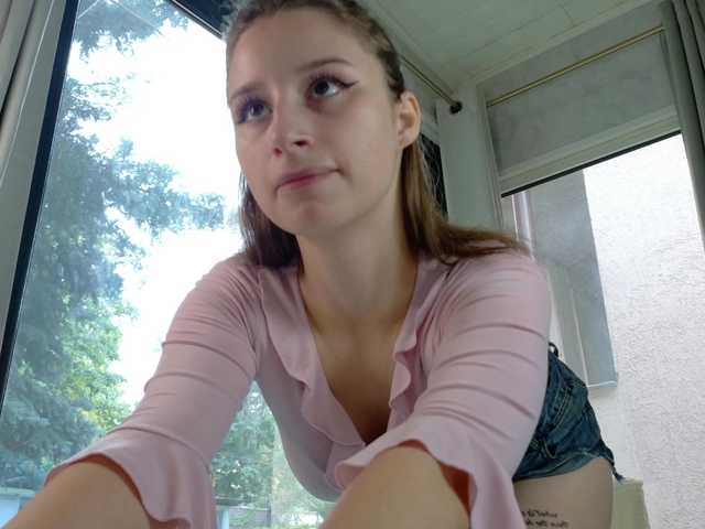ScarletFlame live cam