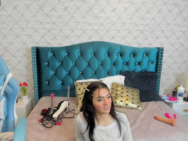 Pulis-bell's BongaCams show and profile