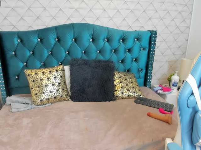 Pulis-bell's BongaCams show and profile