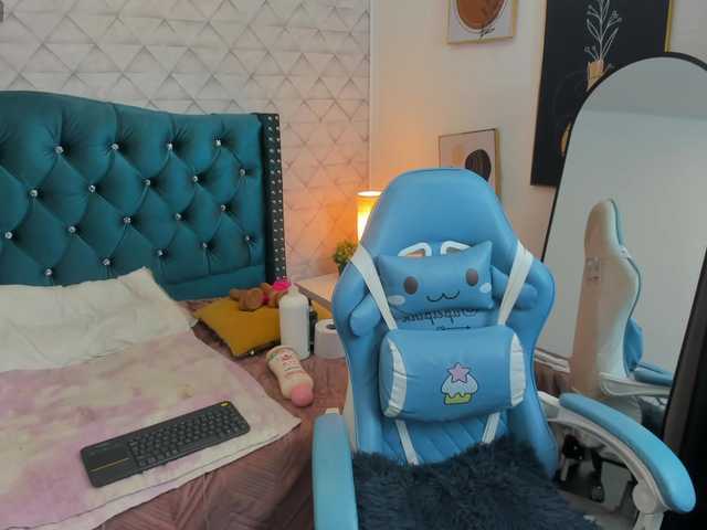 Pulis-bell's BongaCams show and profile