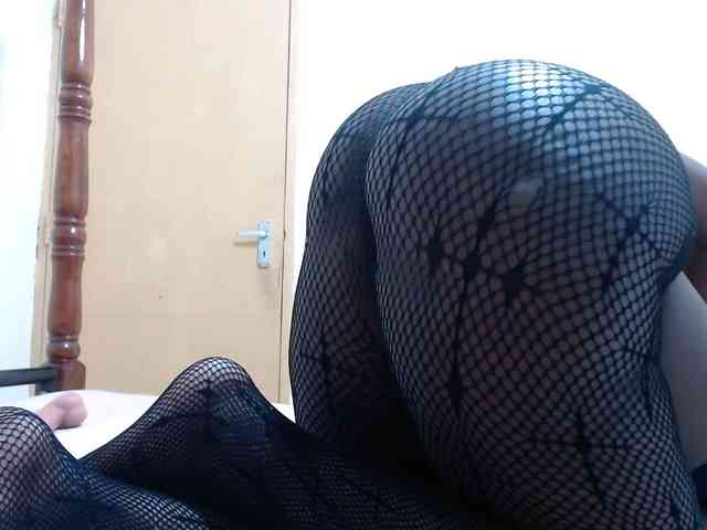 Ass-minaj webcam