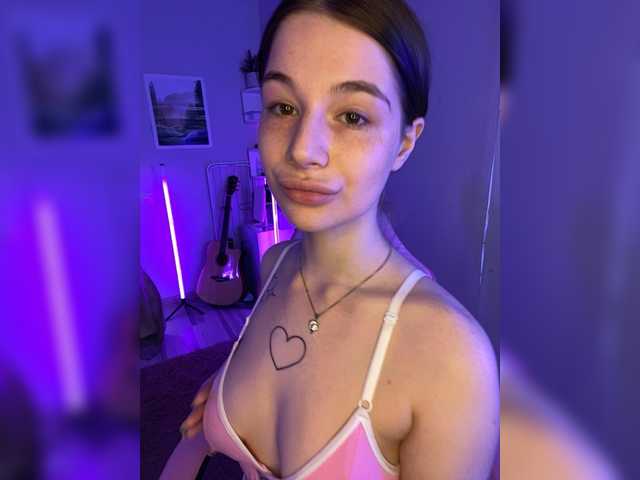 ShanelManro Live Cam on BongaCams