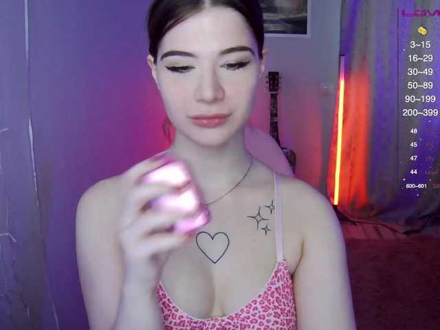 ShanelManro's BongaCams show and profile