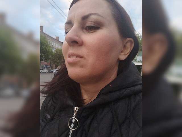 OpenGirl's BongaCams show and profile