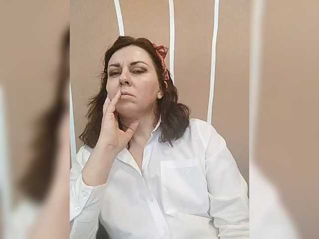 OpenGirl's BongaCams show and profile