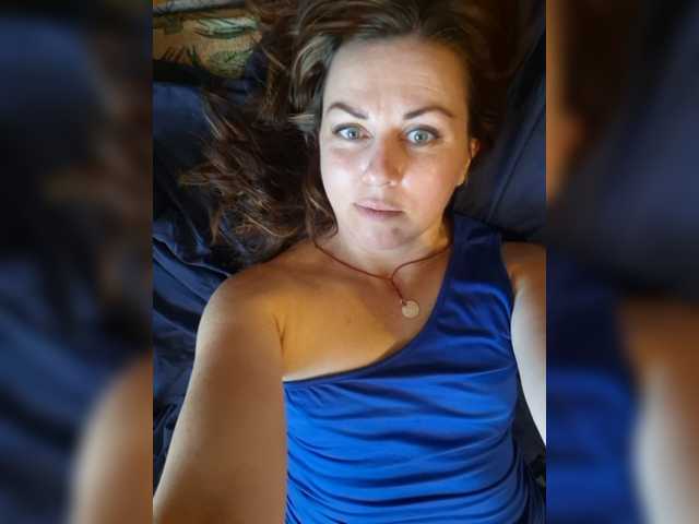 OpenGirl live cam on BongaCams