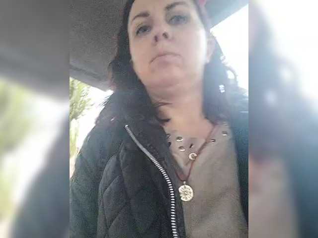 OpenGirl's BongaCams show and profile