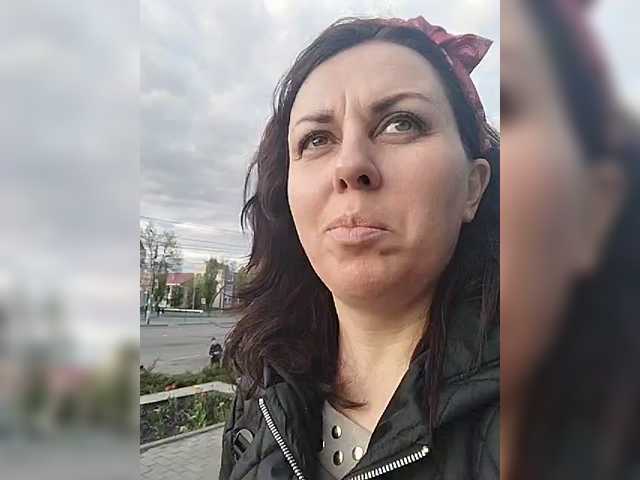 OpenGirl's BongaCams show and profile