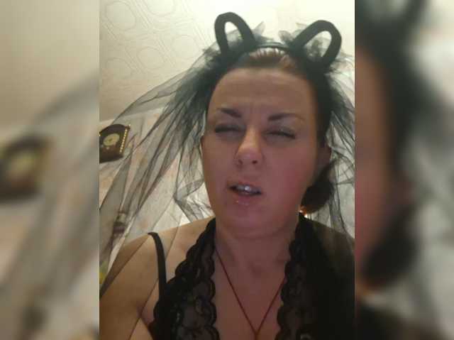 OpenGirl live cam on BongaCams