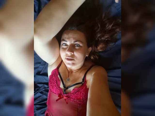 OpenGirl live cam on BongaCams