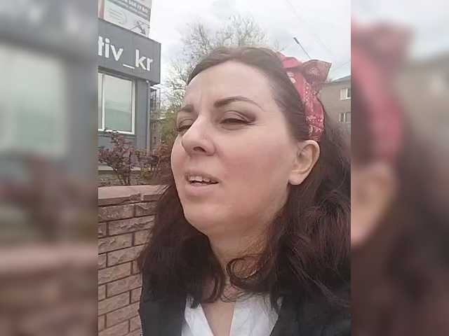 OpenGirl's BongaCams show and profile