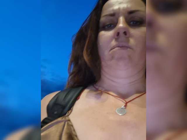 OpenGirl live cam on BongaCams