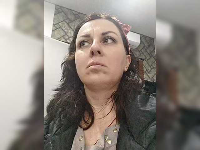 OpenGirl's BongaCams show and profile