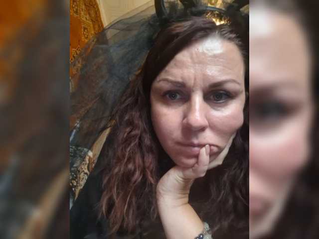 OpenGirl, live now on BongaCams