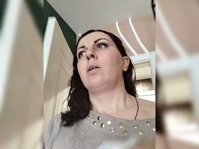 OpenGirl's BongaCams show and profile