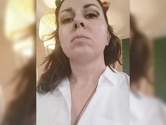 OpenGirl's BongaCams show and profile