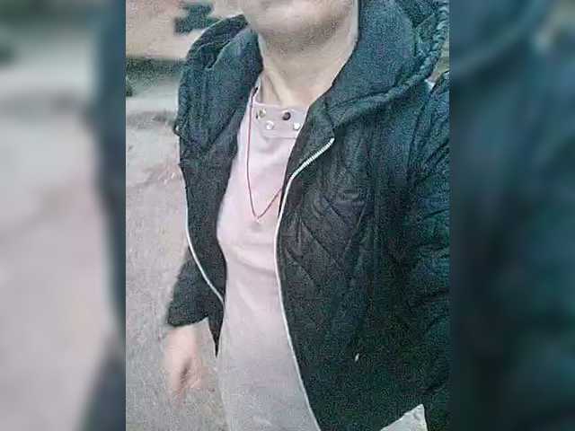 OpenGirl's BongaCams show and profile