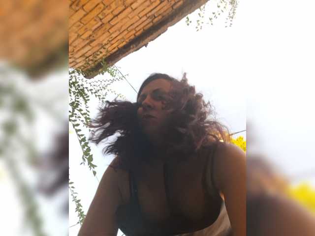 OpenGirl live cam preview
