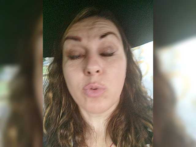 OpenGirl, 37 y/o - Live Cam on BongaCams