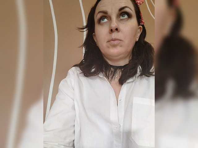 OpenGirl's BongaCams show and profile