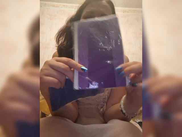 Opengirl's cam show statistics and live stream