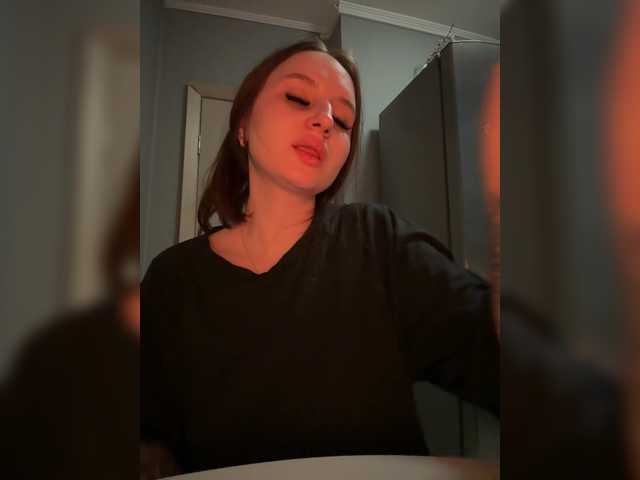 KiraCouple's BongaCams show and profile